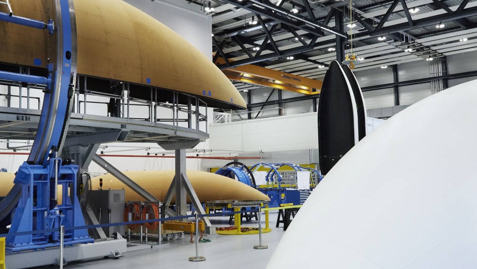 RUAG_Space_Emmen_Halle9_1