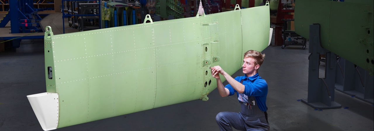 Assembling Horizontal Stabilizer