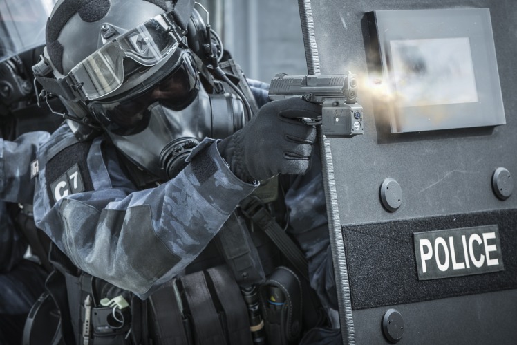 Law Enforcement Special Forces Pistol 
